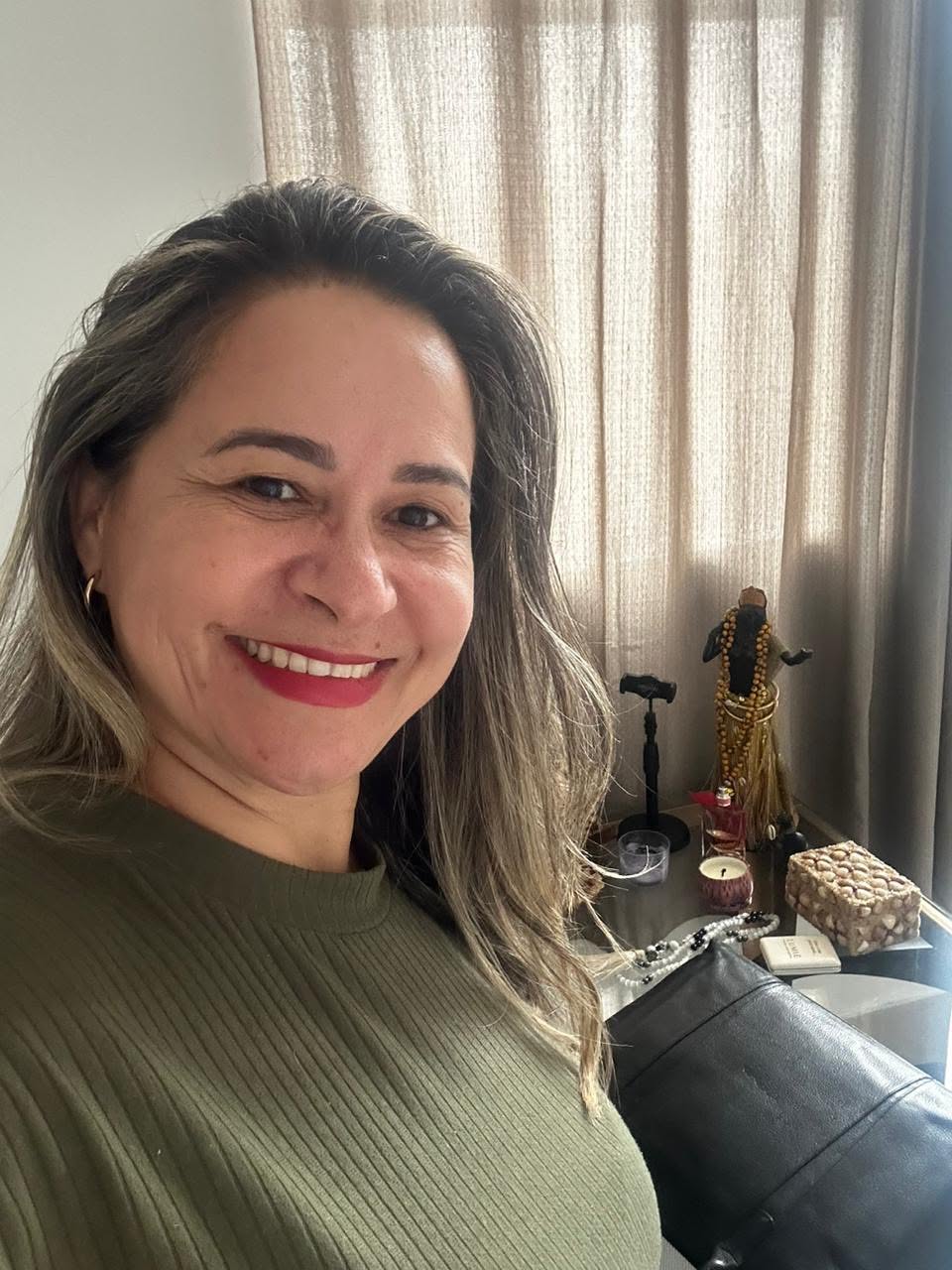 Aline Ferrão Terapeuta Holística